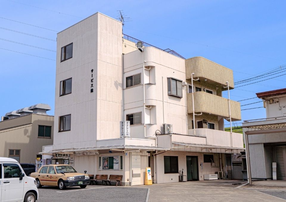 施設情報本館の大規模な式場の施設内の様子